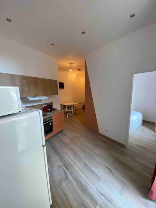 Appartement Secteur Gare Et Place De La Comedie, Wifi & Climatisation Montpellier Exterior foto